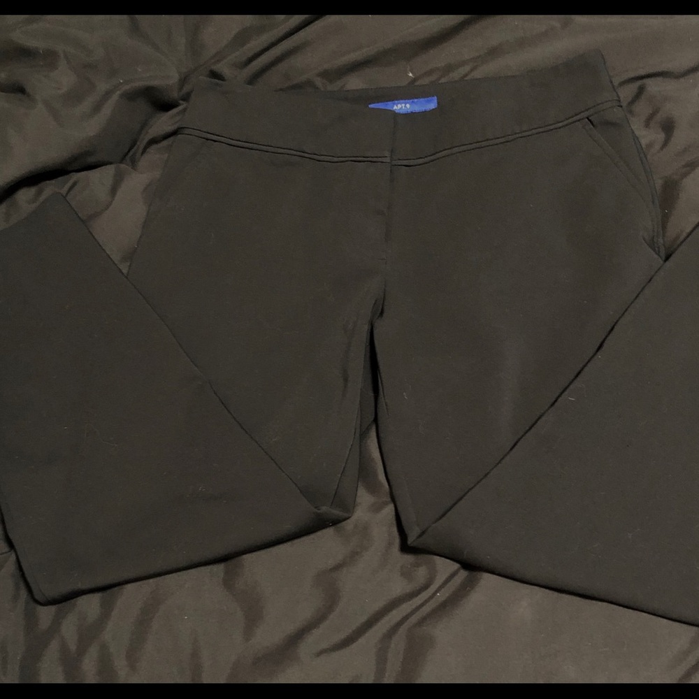 NWOT Apt. 9 capris black size 4. Torie fit